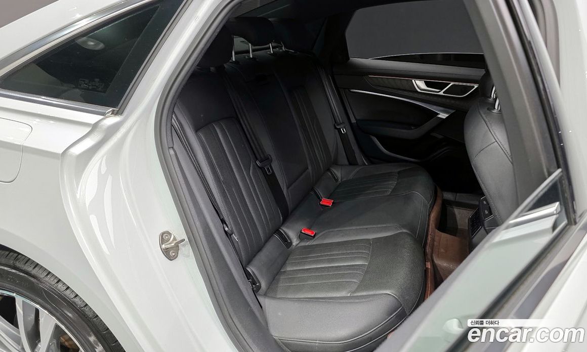 Audi A6 45 TFSI Premium