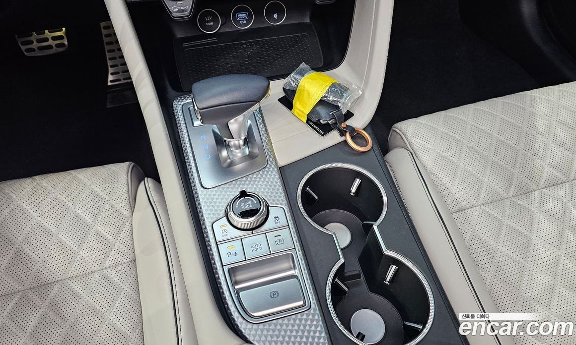 Genesis G70 Gasoline 2.0T 4WD