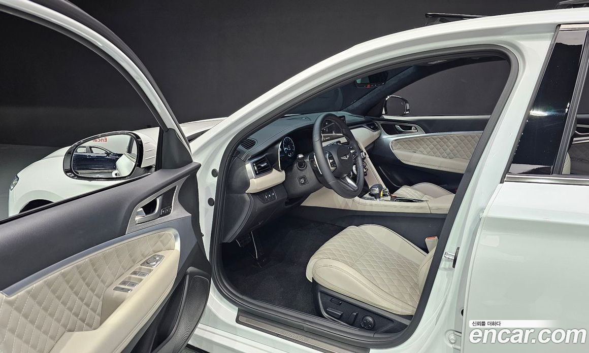 Genesis G70 Gasoline 2.0T 4WD