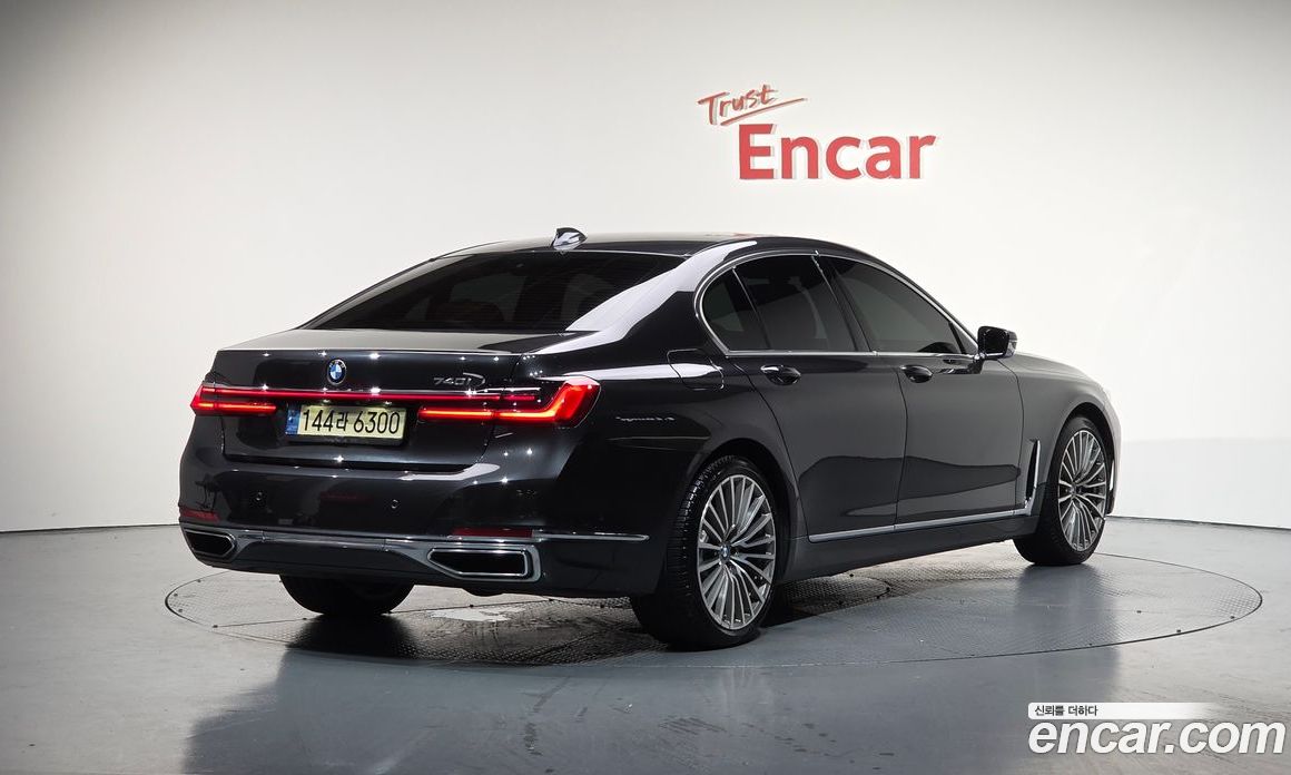 BMW 7-Series i740 Design Pure Excellence