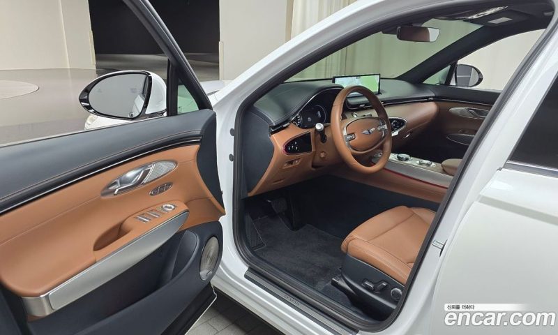 Genesis GV70 2.5T Gasoline 2WD