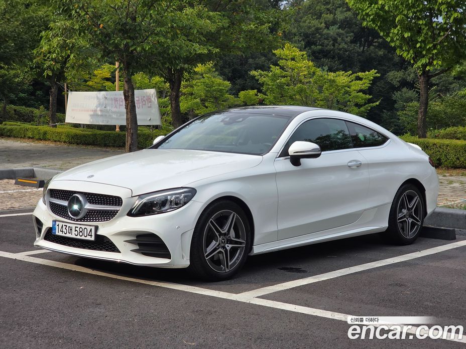 Mercedes Benz C-Class C200 Coupe