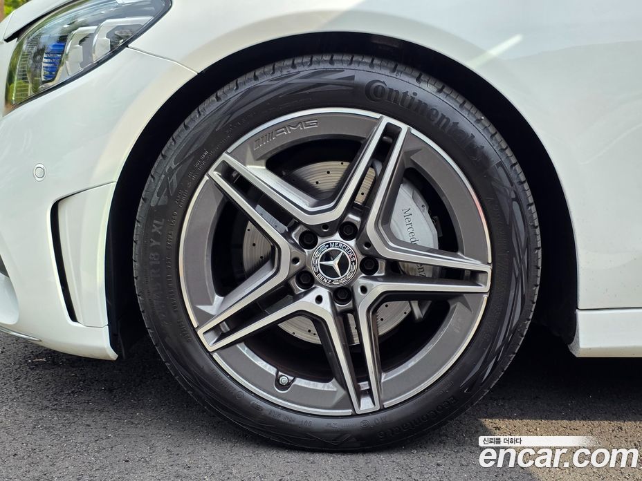 Mercedes Benz C-Class C200 Coupe