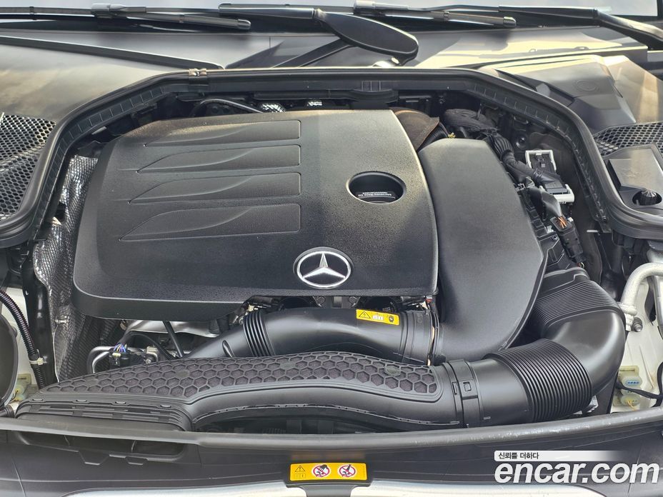 Mercedes Benz C-Class C200 Coupe