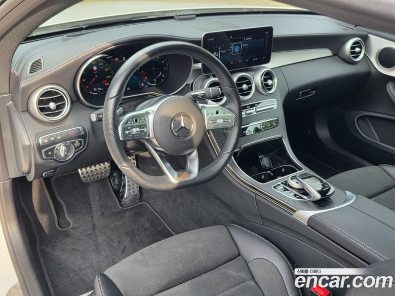 Mercedes Benz C-Class C200 Coupe