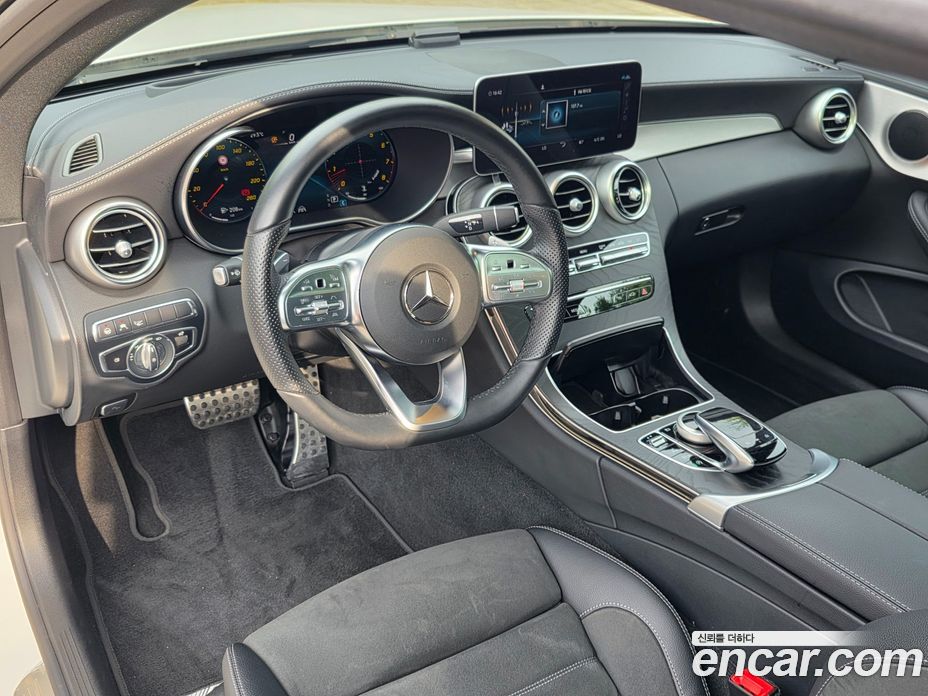 Mercedes Benz C-Class C200 Coupe