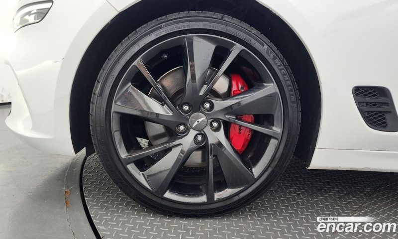 Genesis G70 Gasoline 2.0T 4WD