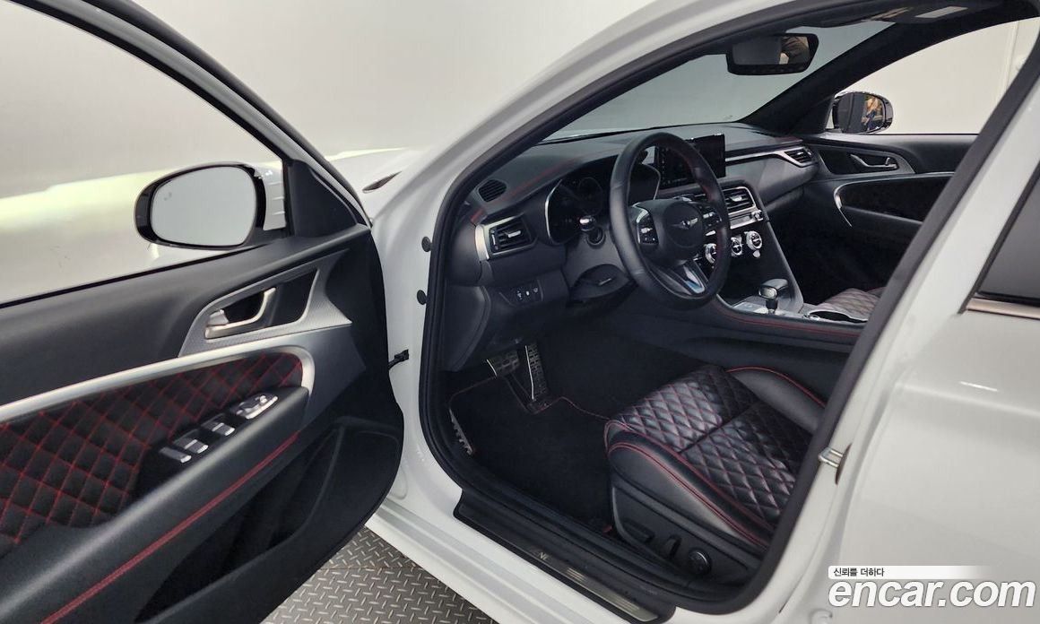 Genesis G70 Gasoline 2.0T 4WD