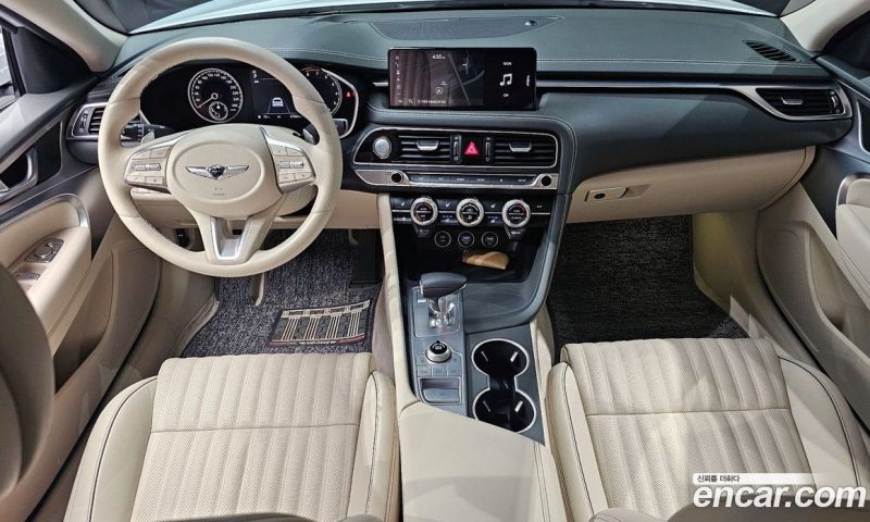 Genesis G70 Gasoline 2.0T 2WD