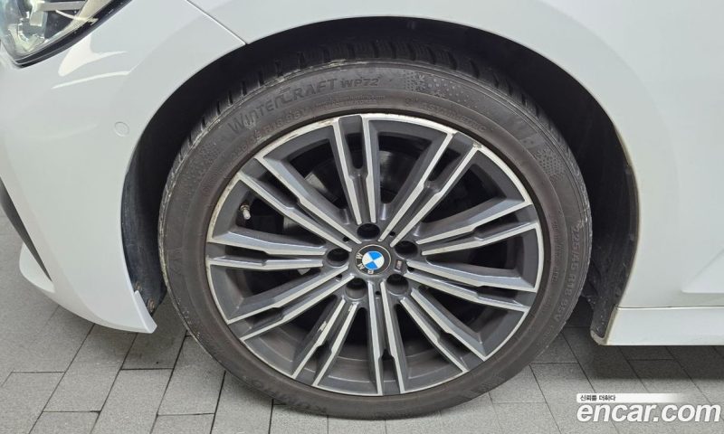 BMW 3-Series i320 M Sport