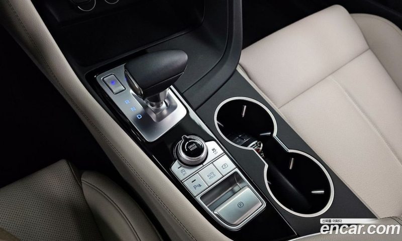 Genesis G70 Gasoline 2.0T 2WD