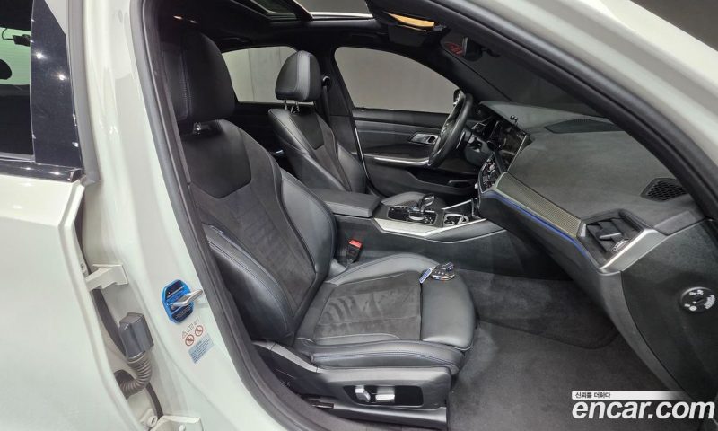 BMW 3-Series i320 M Sport