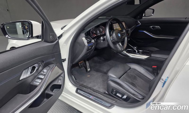 BMW 3-Series i320 M Sport