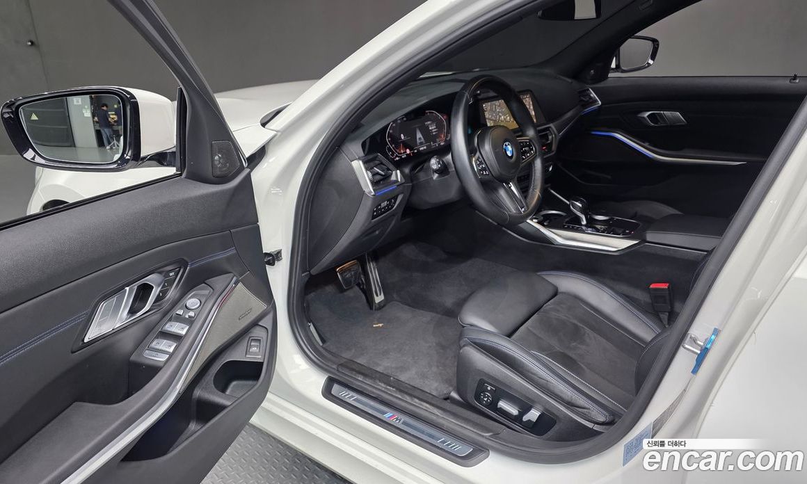 BMW 3-Series i320 M Sport