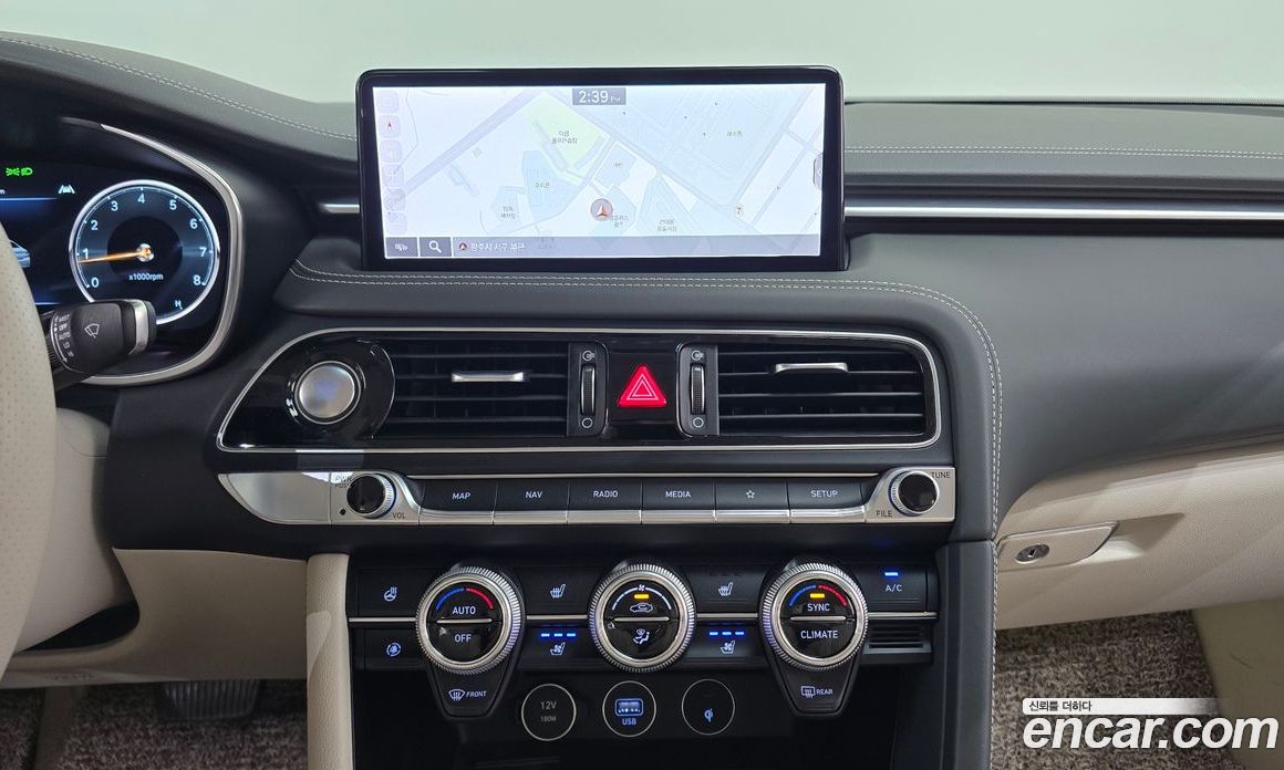 Genesis G70 Gasoline 2.0T 4WD