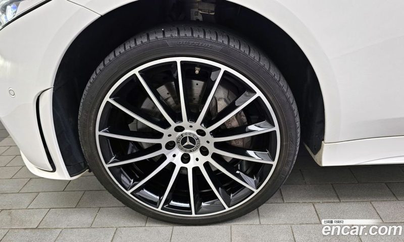 Mercedes Benz CLS-Class CLS450 4MATIC AMG Line