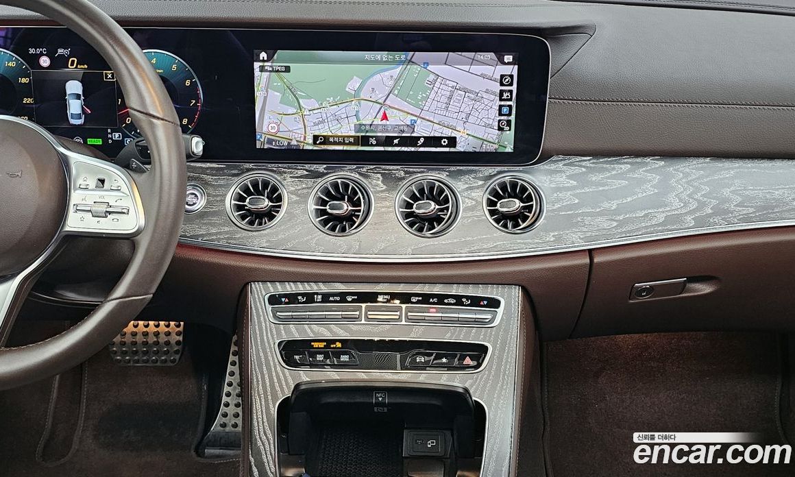 Mercedes Benz CLS-Class CLS450 4MATIC AMG Line