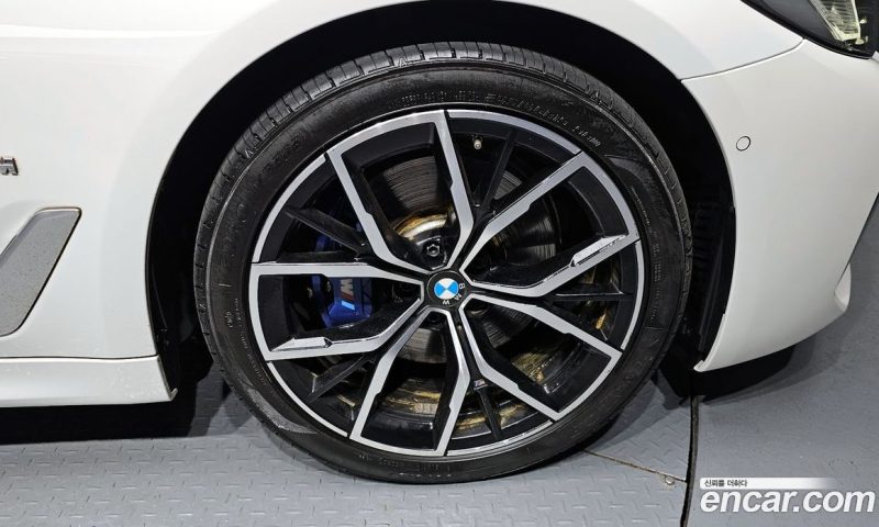 BMW 5-Series i530 M Sport Package