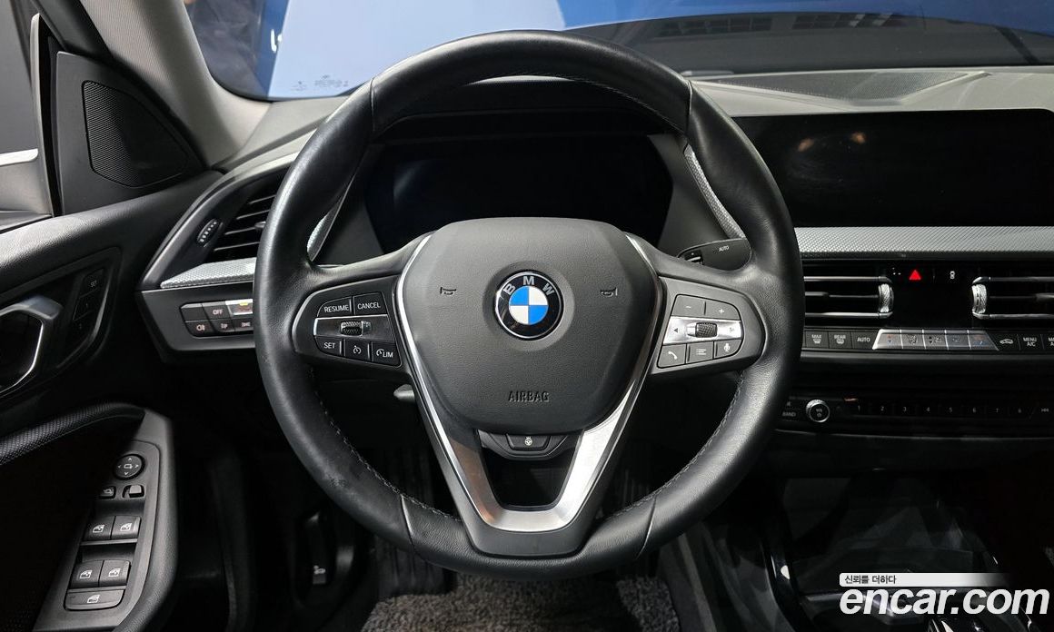 BMW 2-Series i220 Advantage