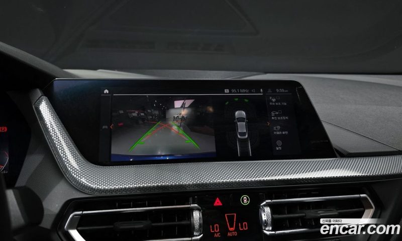 BMW 2-Series i220 Advantage