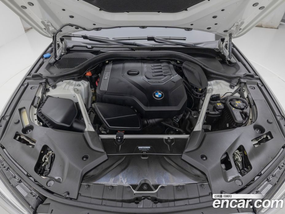 BMW 5-Series i520 Luxury