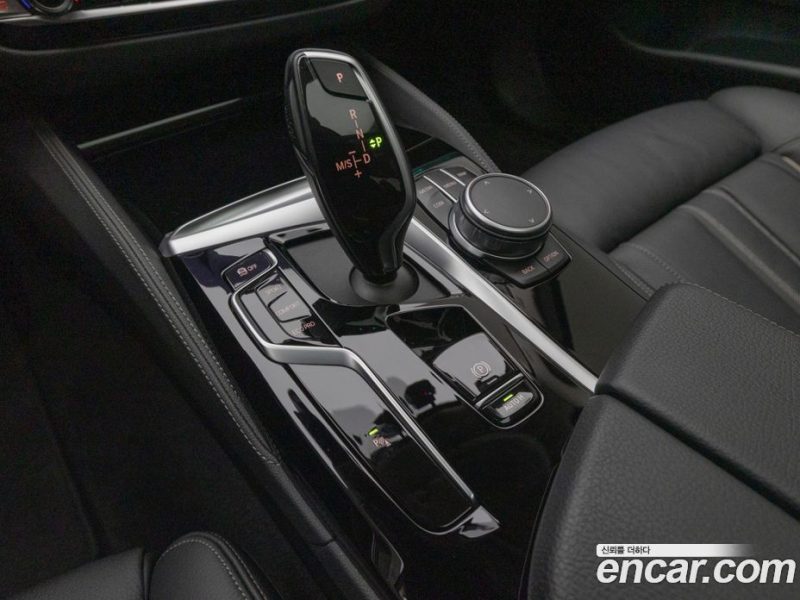 BMW 5-Series i520 Luxury