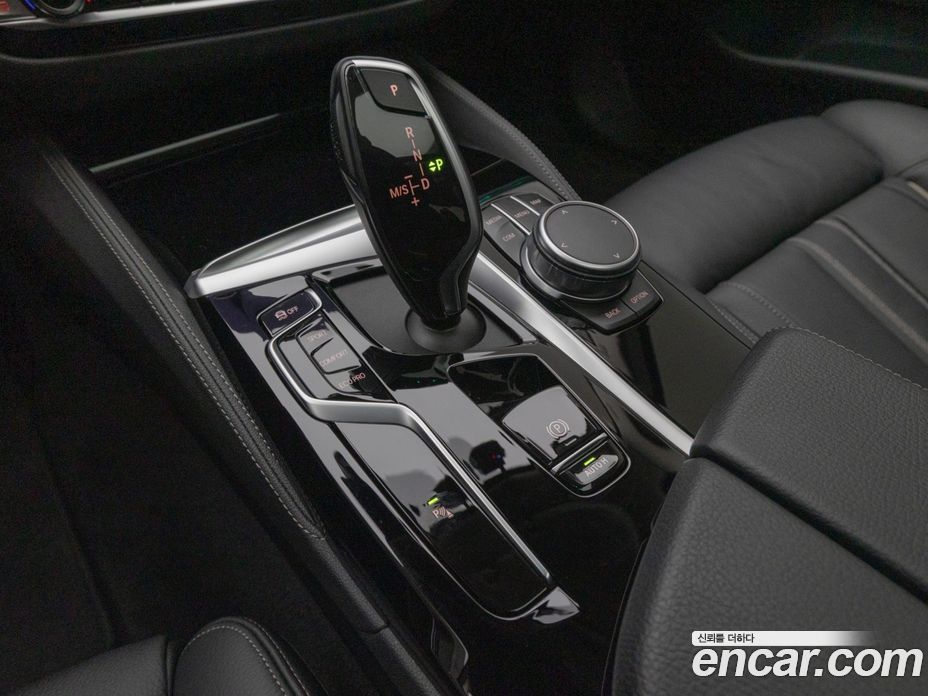 BMW 5-Series i520 Luxury