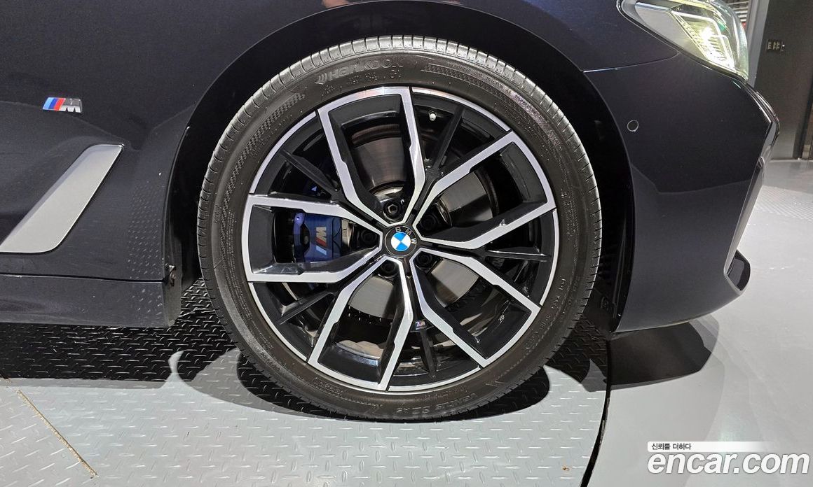 BMW 5-Series i530 M Sport Package
