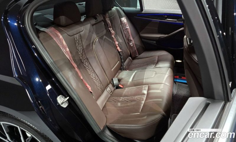 BMW 5-Series i530 M Sport Package