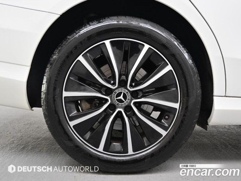 Mercedes Benz C-Class C200