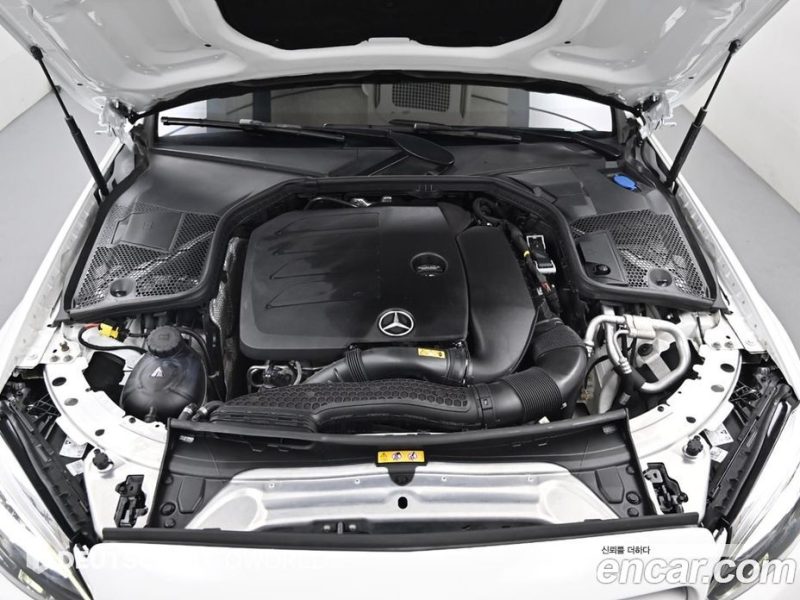 Mercedes Benz C-Class C200