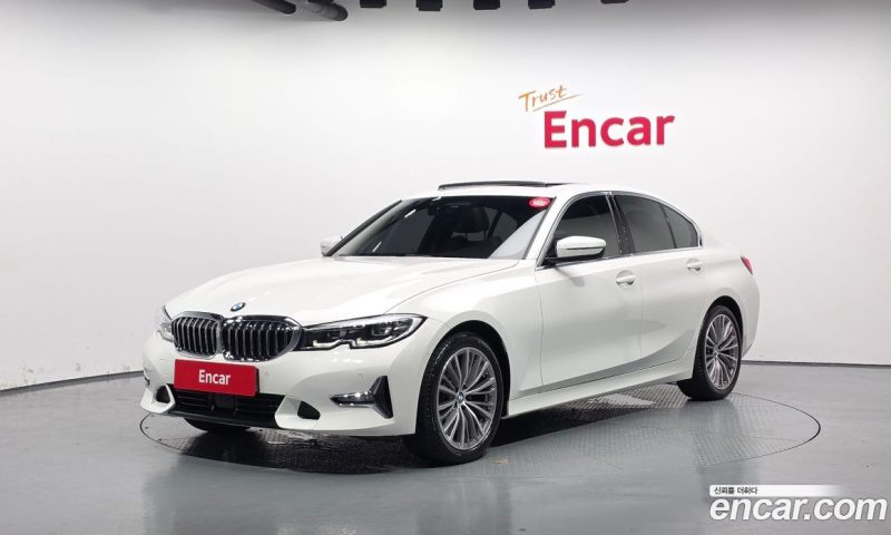 BMW 3-Series i320 Luxury