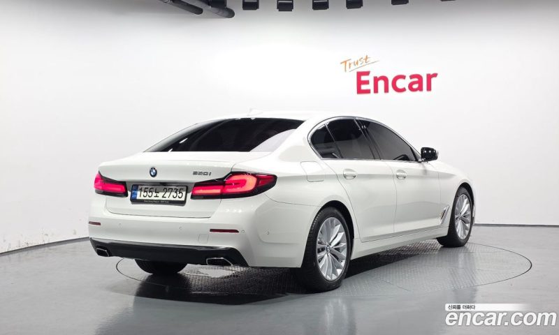 BMW 5-Series i520 Luxury