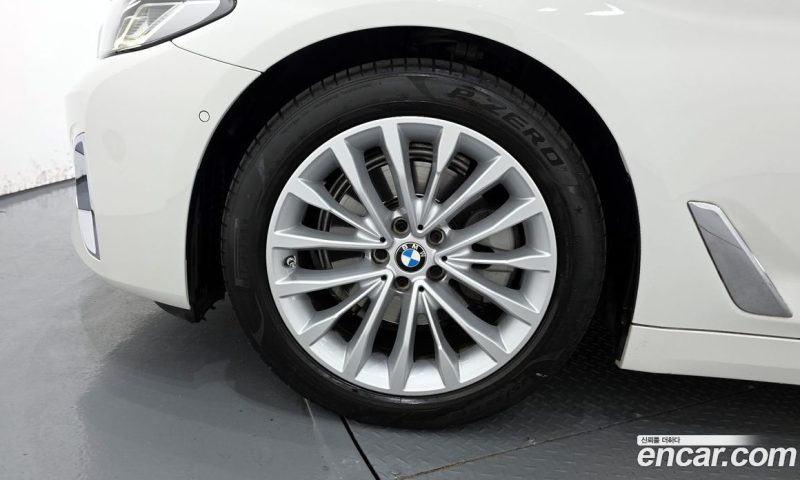 BMW 5-Series i520 Luxury