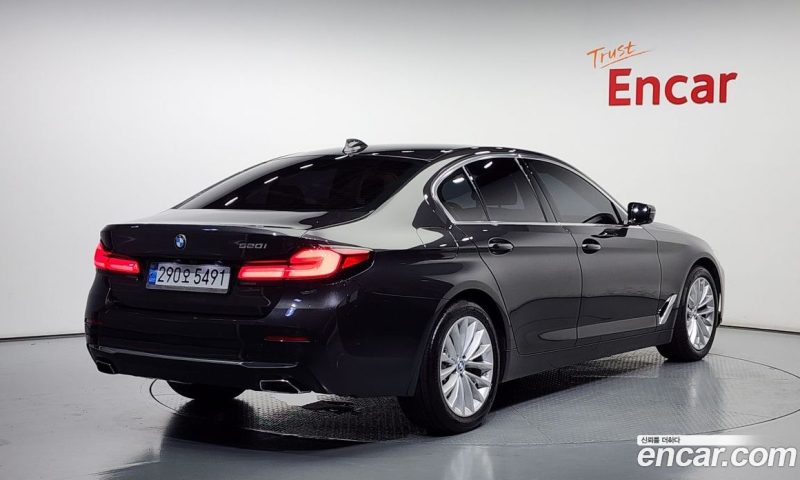 BMW 5-Series i520 Luxury