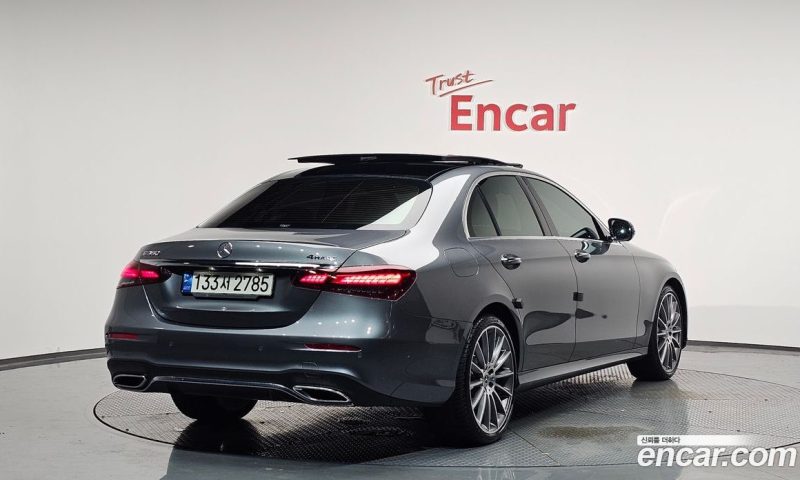 Mercedes Benz E-Class E350 4MATIC AMG Line