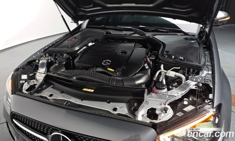 Mercedes Benz E-Class E350 4MATIC AMG Line