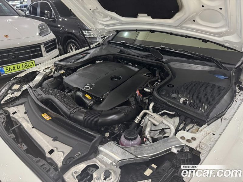 Mercedes Benz E-Class E350 4MATIC AMG Line