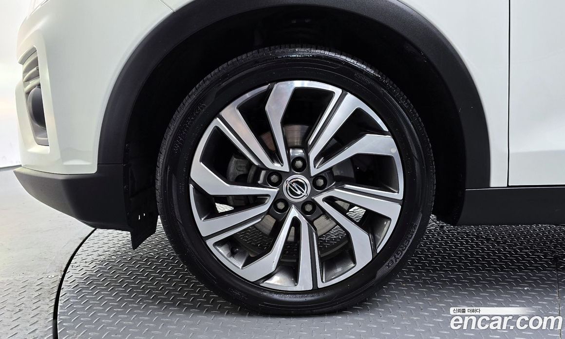 SsangYong Tivoli Gasoline 1.5 2WD