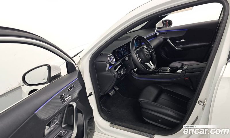 Mercedes Benz A-Class A220 Hatchback