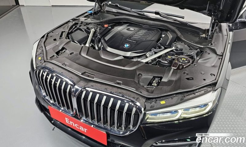 BMW 7-Series i740 M Sport