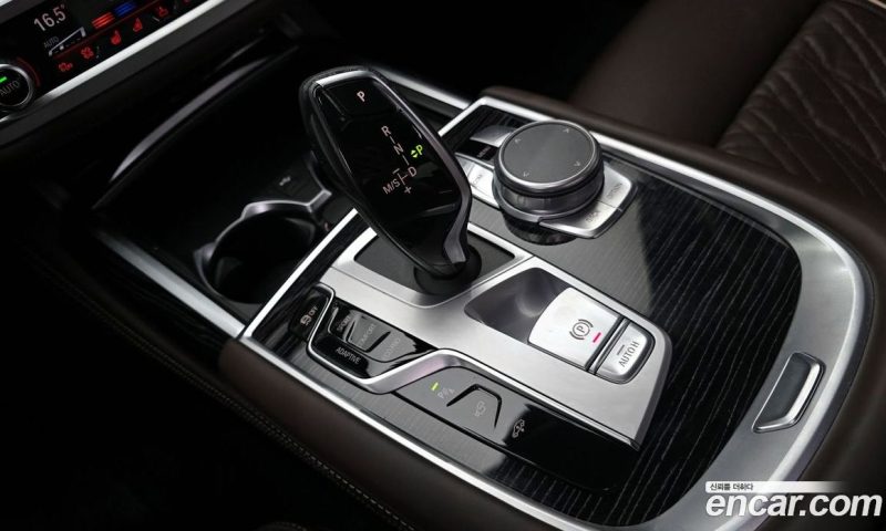 BMW 7-Series i740 M Sport