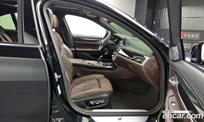 BMW 7-Series i740 M Sport