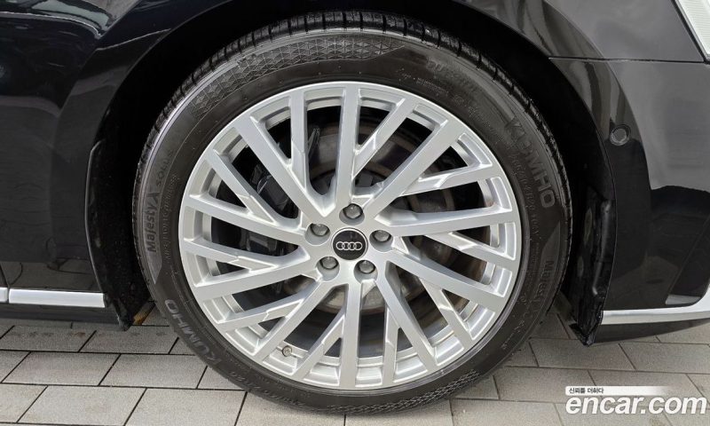 Audi A8 55 TFSI Quattro LWB