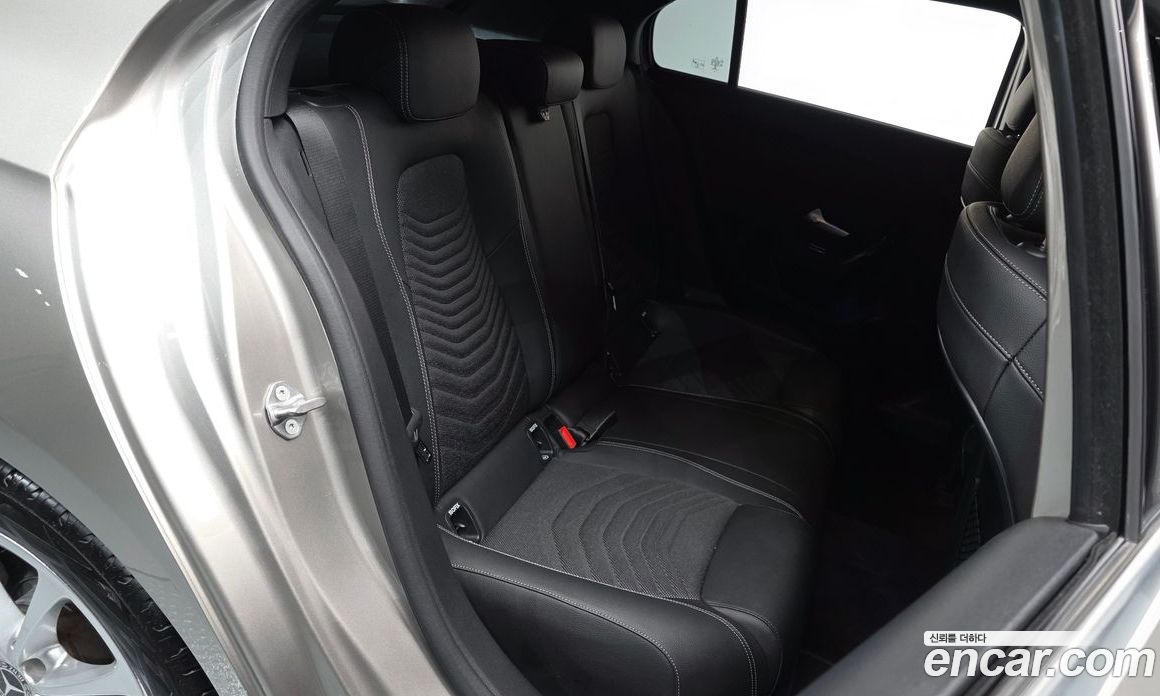 Mercedes Benz A-Class A220 Hatchback