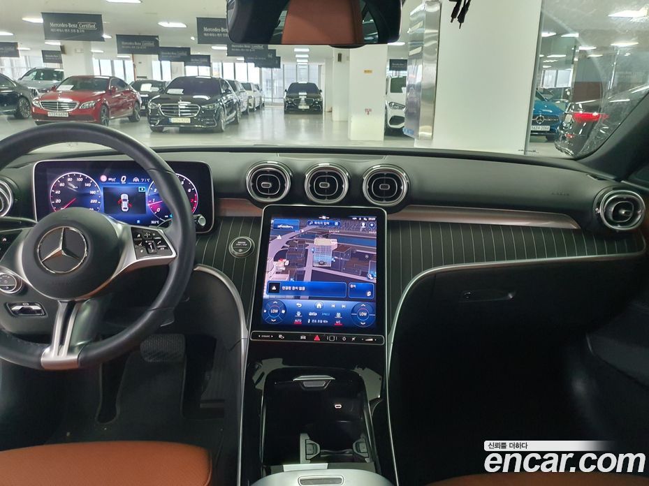 Mercedes Benz C-Class C200 4MATIC Avantgarde