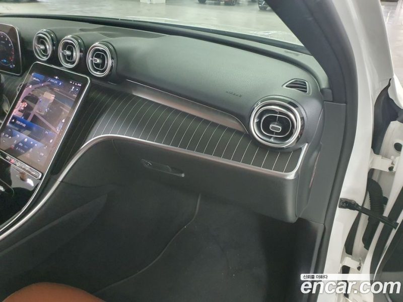 Mercedes Benz C-Class C200 4MATIC Avantgarde