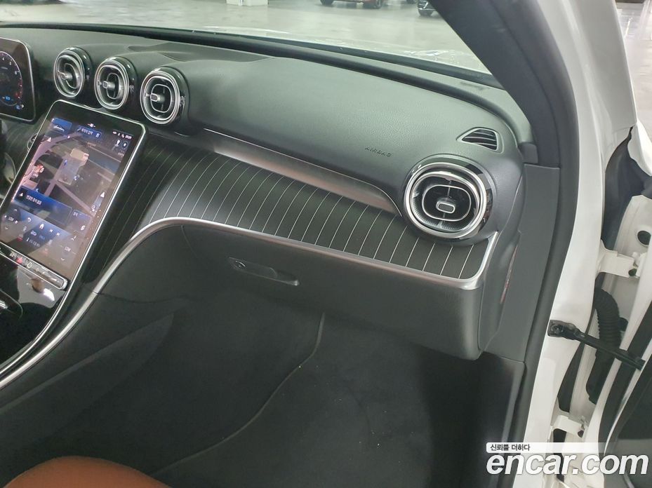 Mercedes Benz C-Class C200 4MATIC Avantgarde