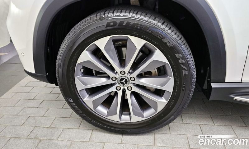 Mercedes Benz GLE-Class GLE300d 4MATIC