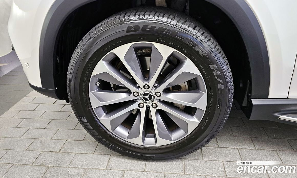 Mercedes Benz GLE-Class GLE300d 4MATIC